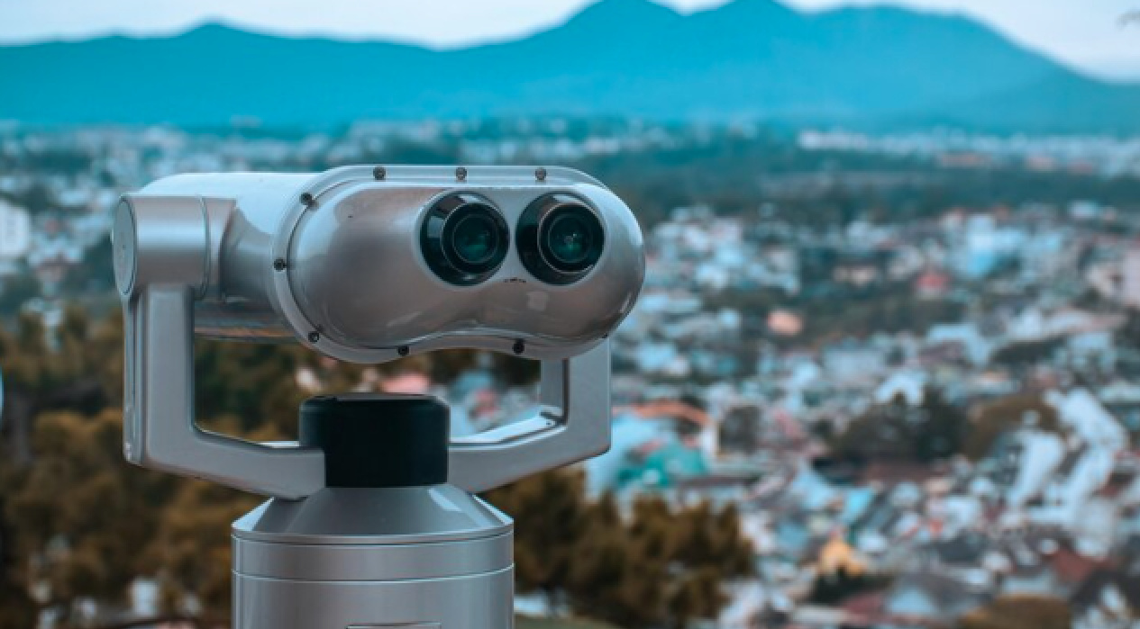 Aperture to the Infinite The Coin Operated Binocular in 2026