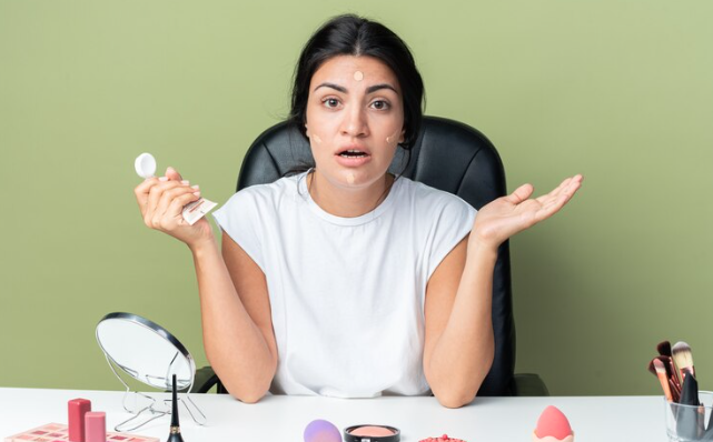 Avoid Heavy, Pore Clogging Products