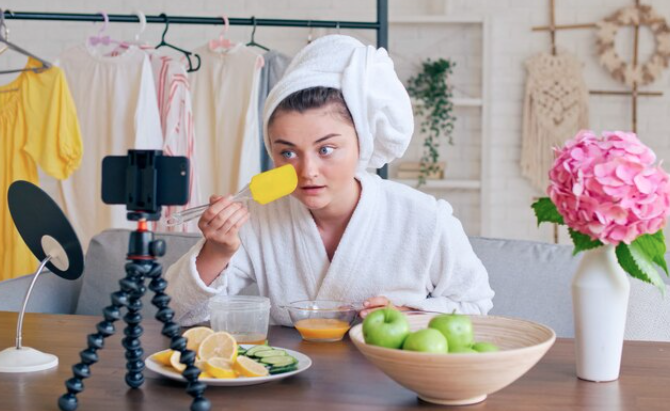 Follow a Skin Friendly Diet