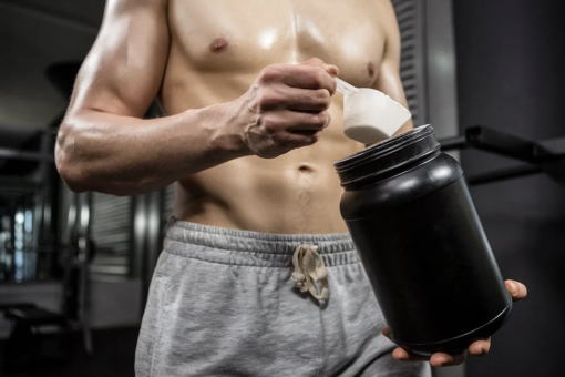 Protein Powder: How to Choose One and Use It Safely